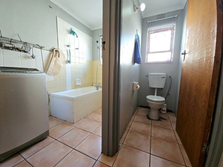 4 Bedroom Property for Sale in Strandfontein Village Western Cape
